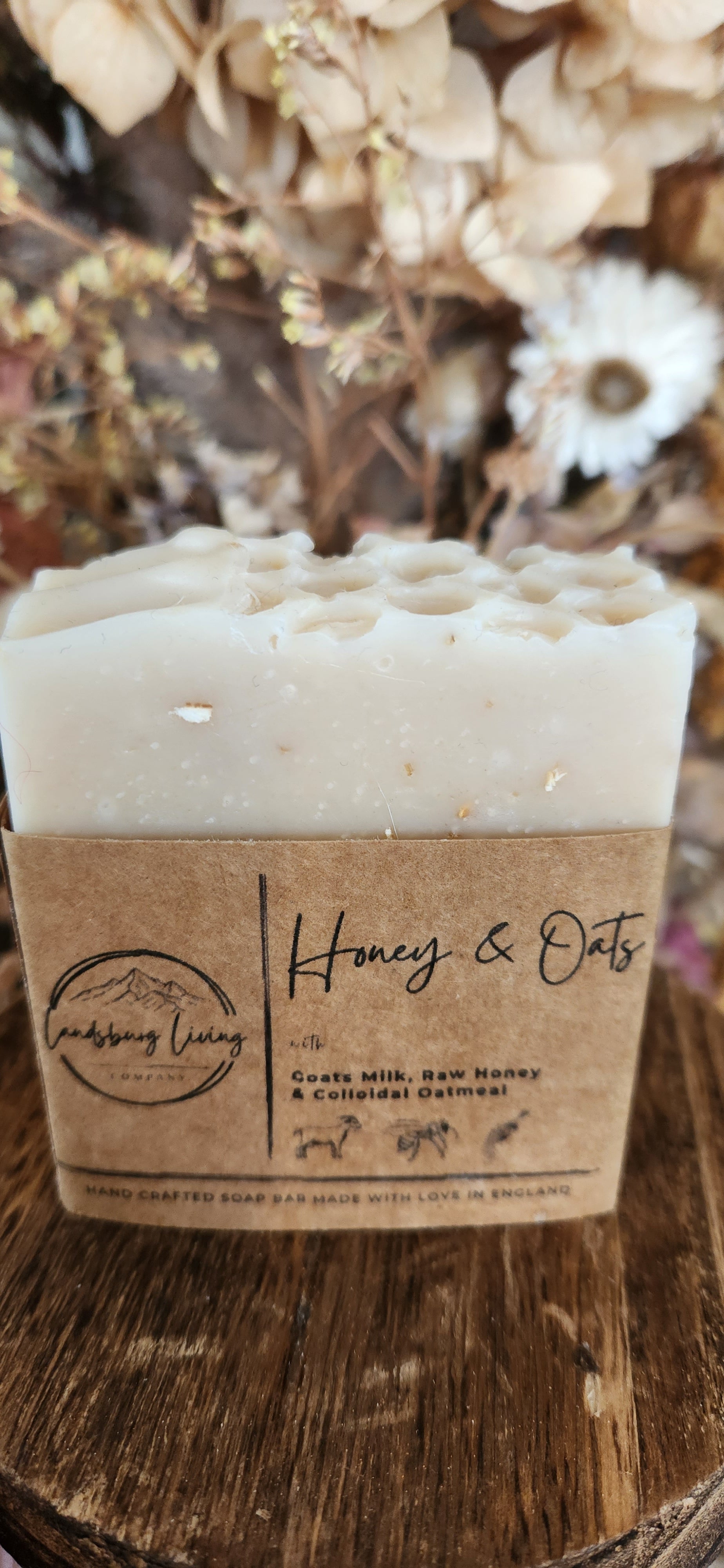 Landsburg Living Natural Goats Milk Soap Honey and Oats 120g